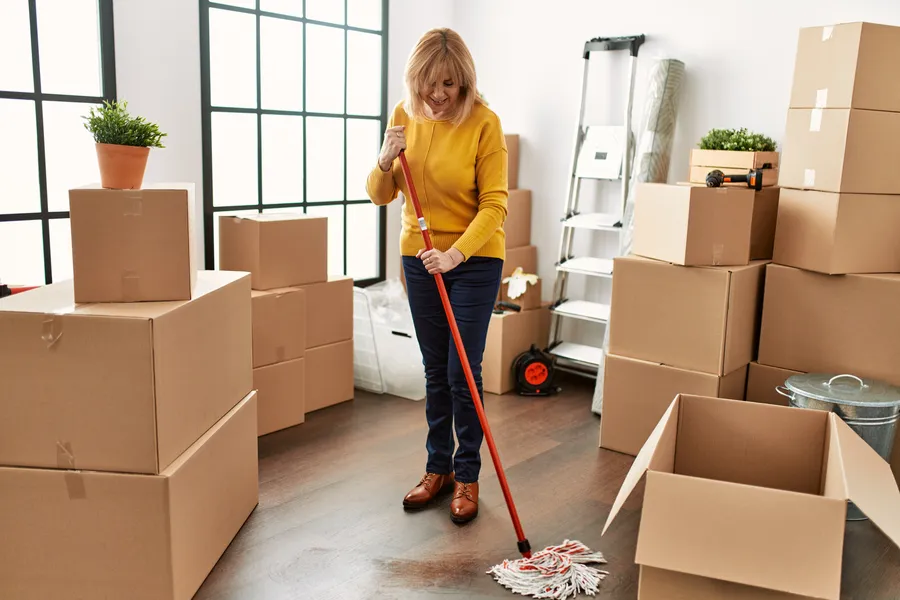 Cleaning Hidden Areas Often Missed Before Move-in in Diamond, CA